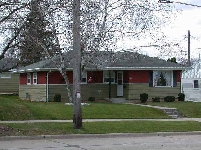 3607 Meadow Ln., Manitowoc, WI 54220