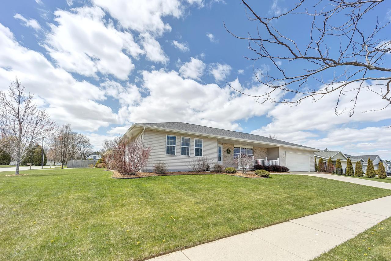 2336 S 22nd St., Manitowoc, WI 54220