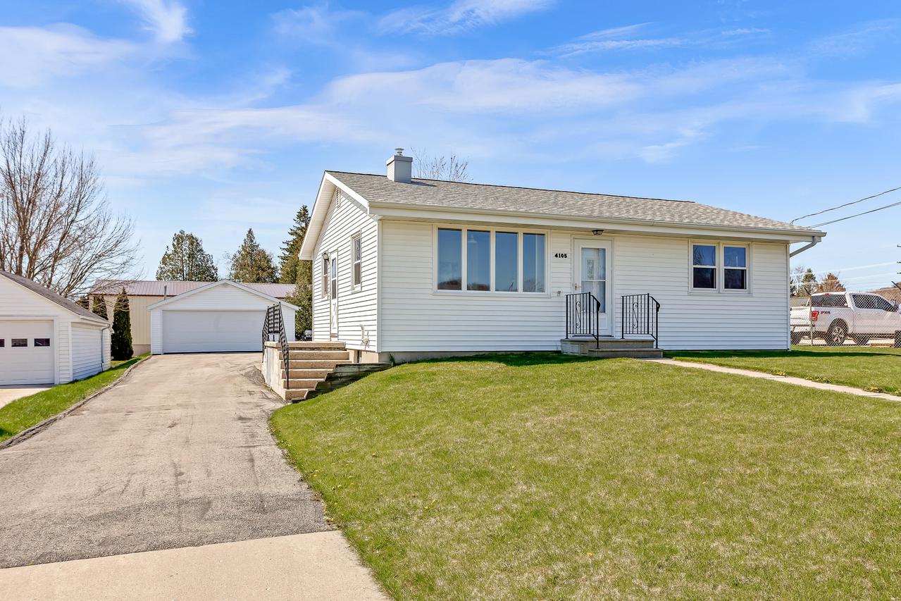 4105 Delta St., Manitowoc, WI 54220