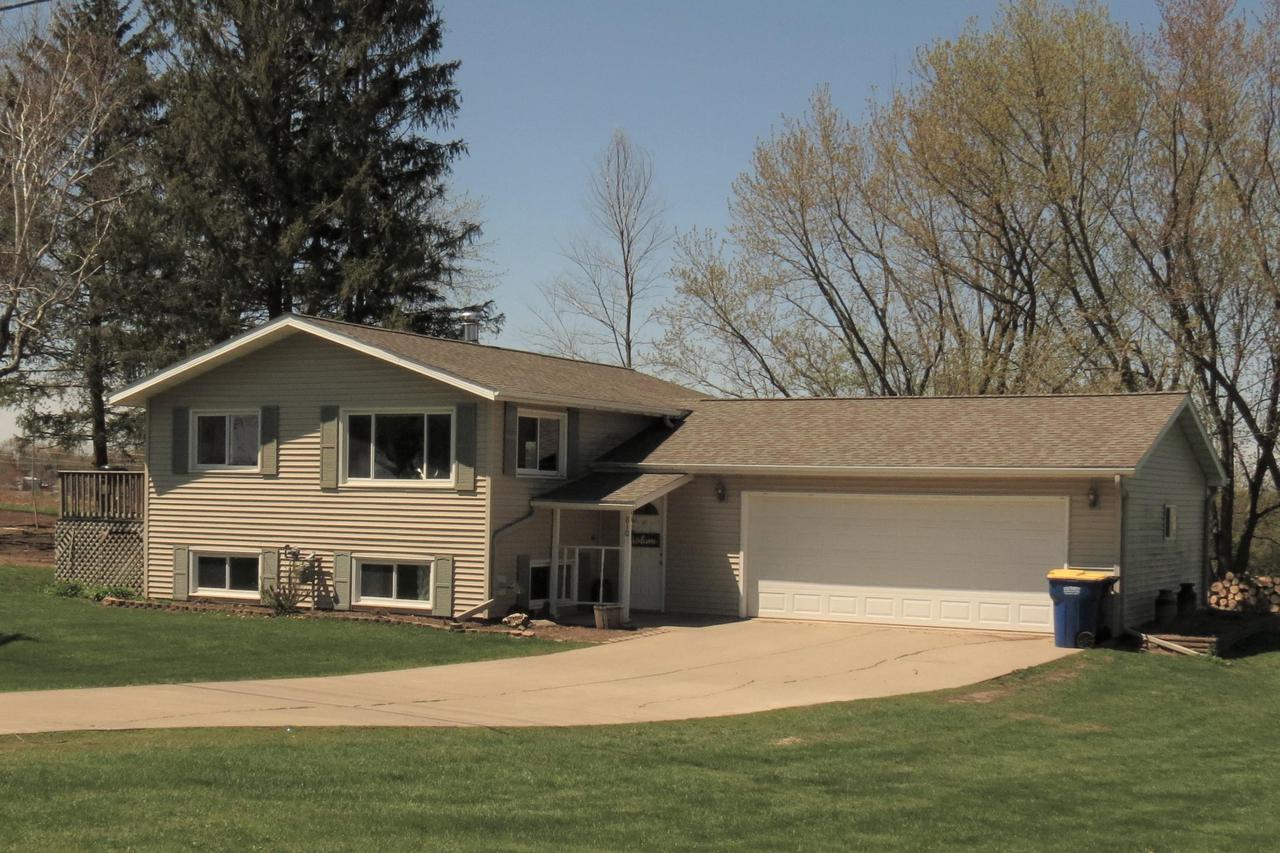 810 Railroad Ave, Viroqua, WI 54665