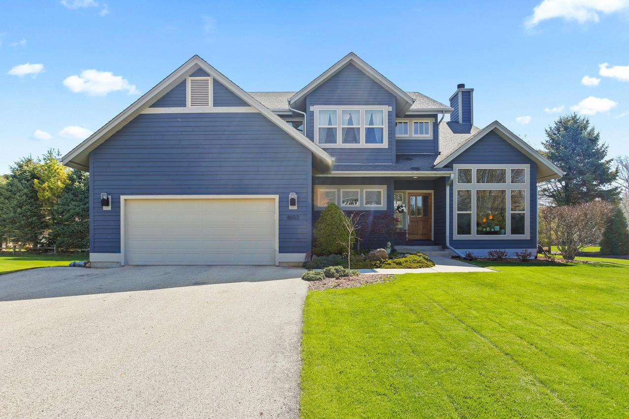 4653 Ruby Ave, Caledonia, WI 53402