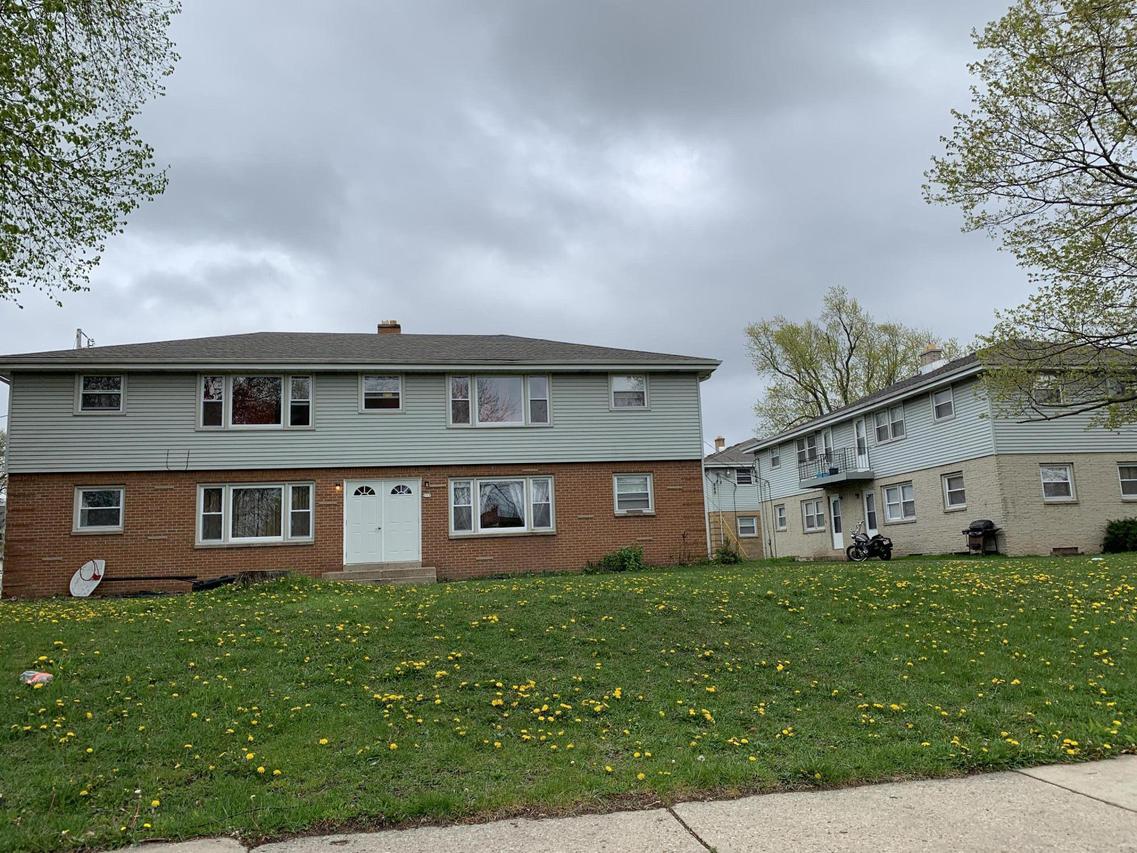 215 S Grand Ave., Waukesha, WI 53186