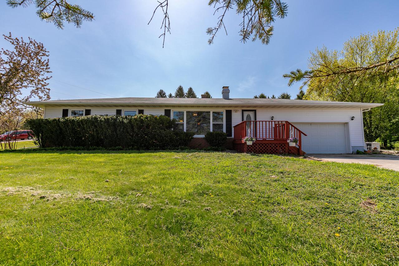17078 State Road 27, Mount Sterling, WI 54628
