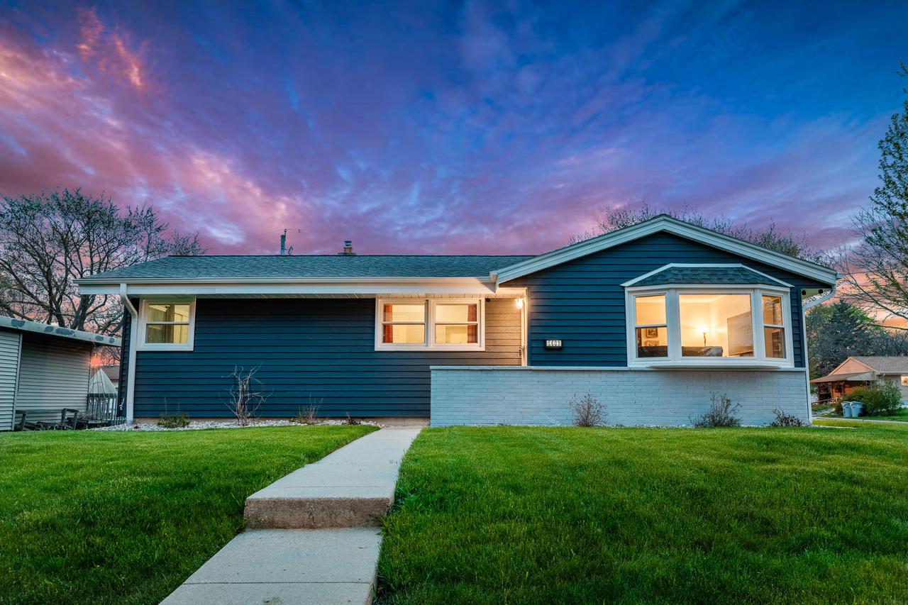 5601 S Melinda St., Milwaukee, WI 53221