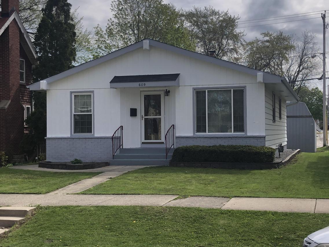 609 S Grand Ave., Waukesha, WI 53186