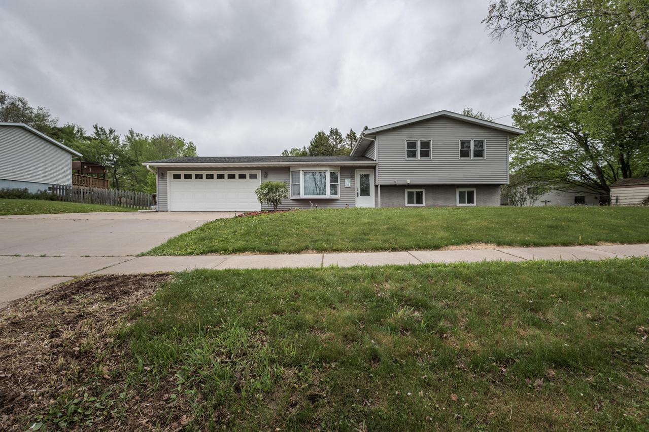 731 Wagon Dr., West Salem, WI 54669