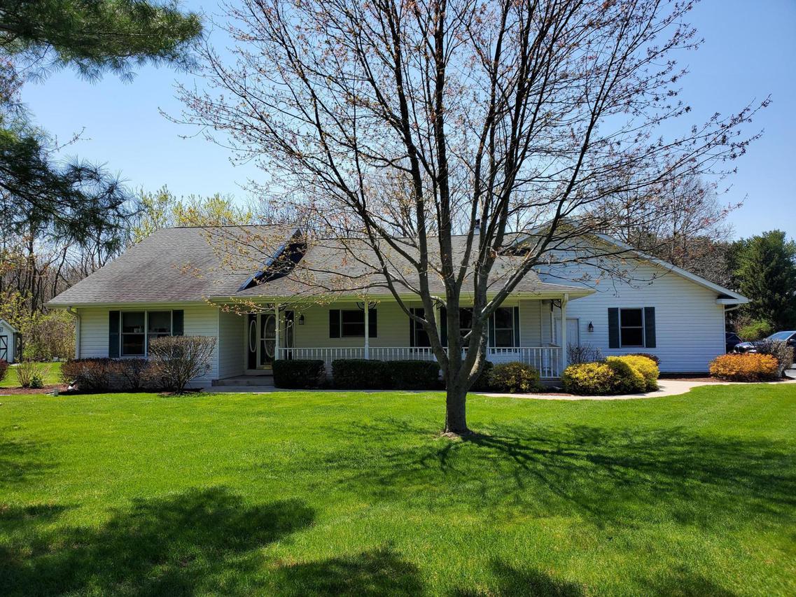 W3505 Willow Bend Ct., Geneva, WI 53147