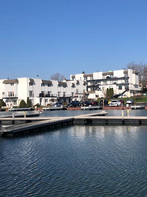 4809 5th Ave #1, Kenosha, WI 53140