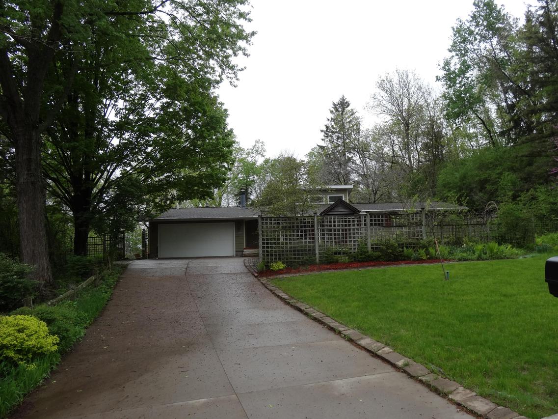 W5722 Sherwood Dr., Shelby, WI 54601