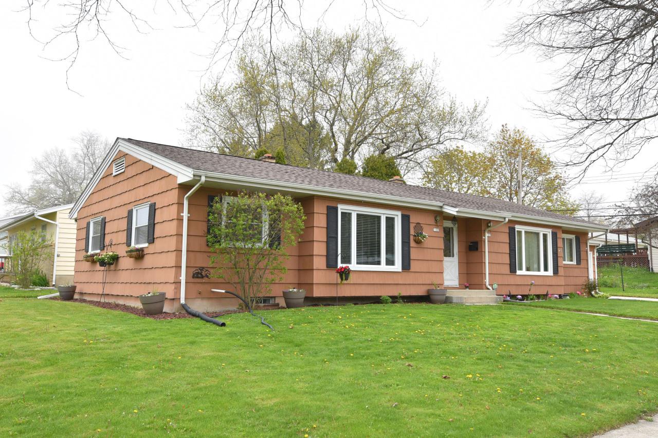 1105 N Lakeview Ave., Port Washington, WI 53074