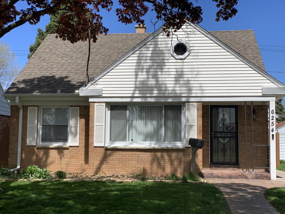 6254 W Leon Ter, Milwaukee, WI 53218