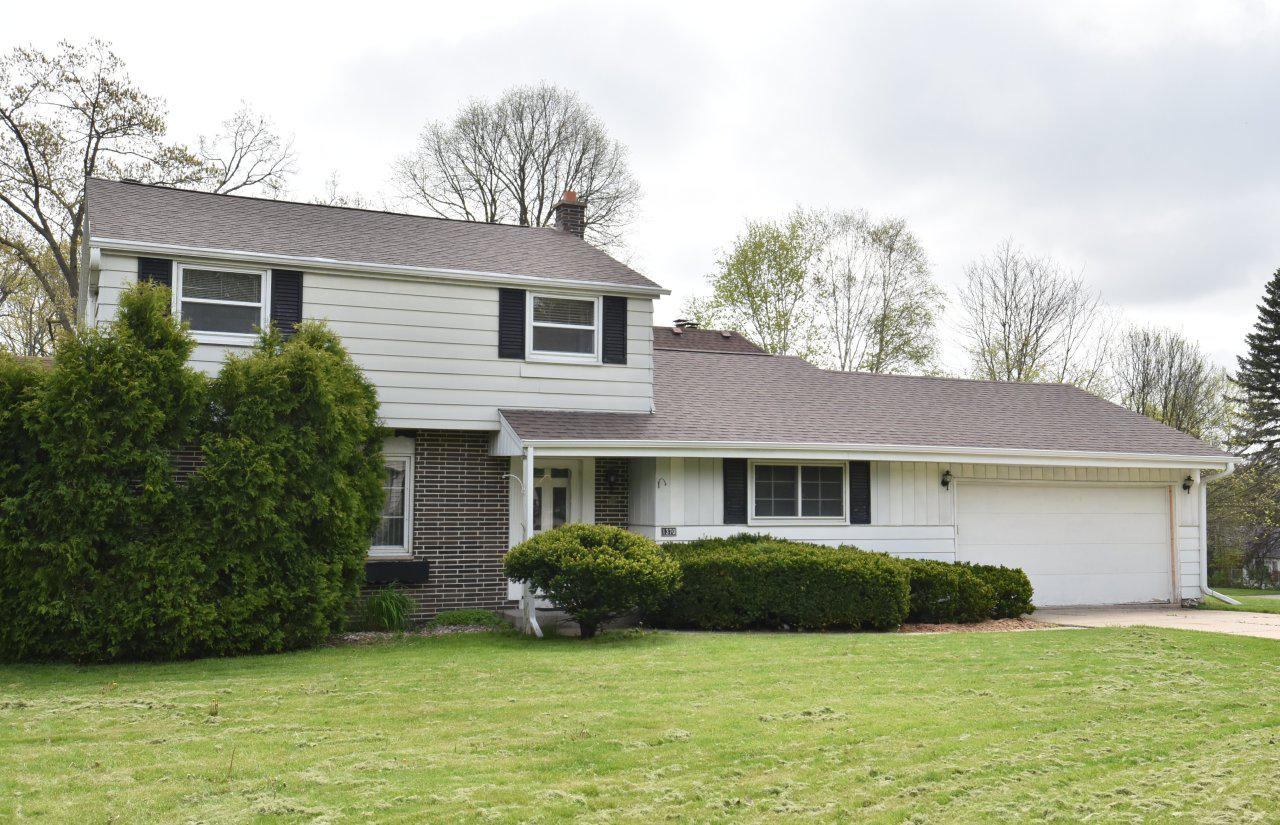 1370 Webster Ave, Brookfield, WI 53005