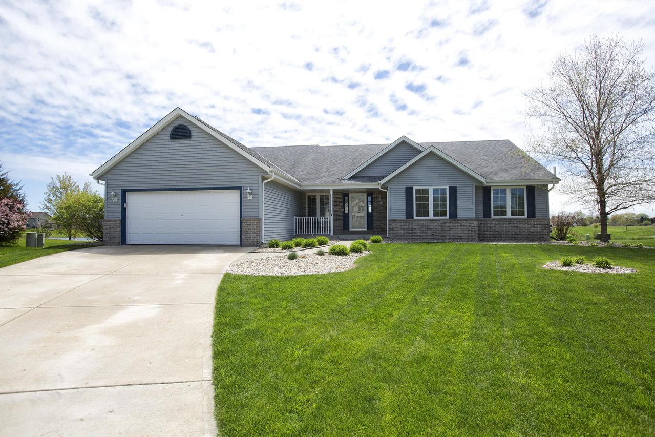 3965 Wild Ginger Way, Caledonia, WI 53126