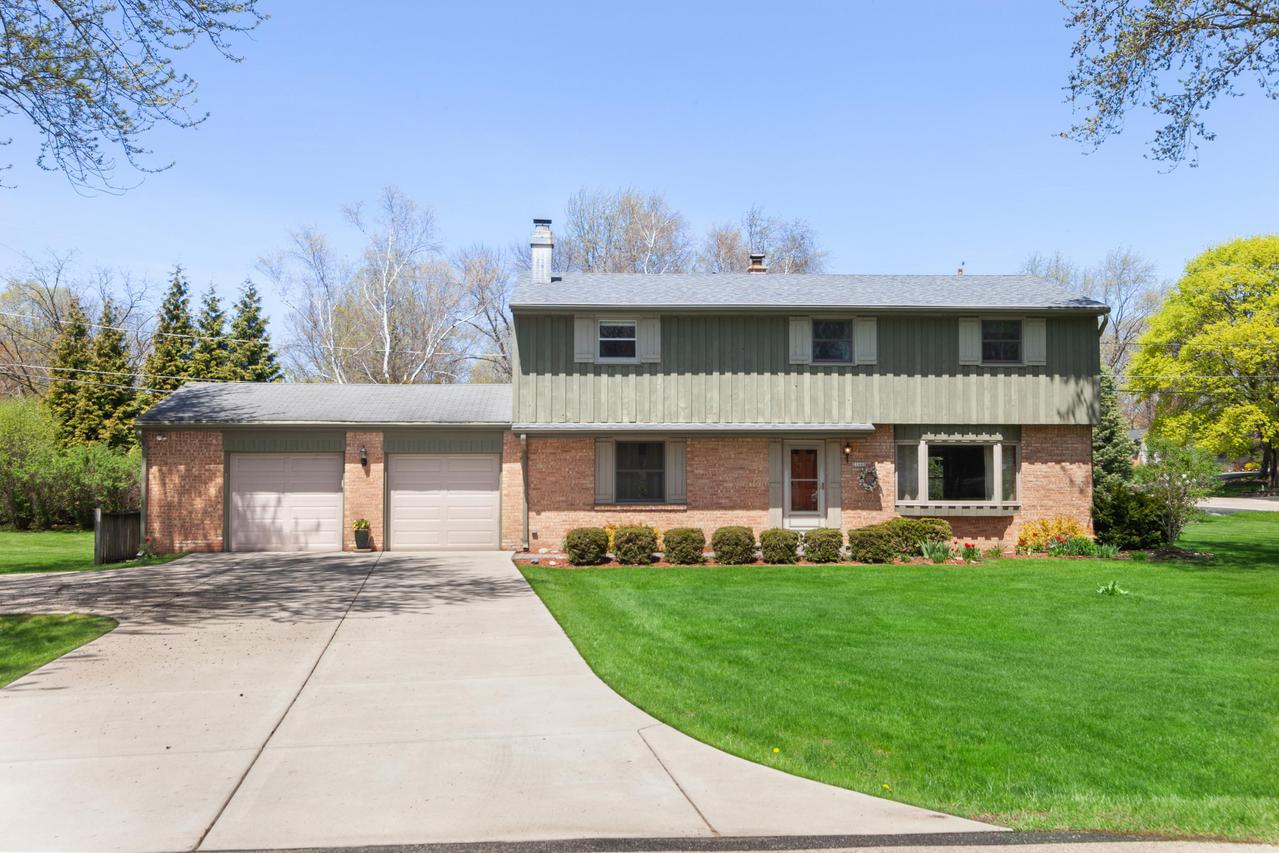 21660 Doneswood Dr., Brookfield, WI 53186