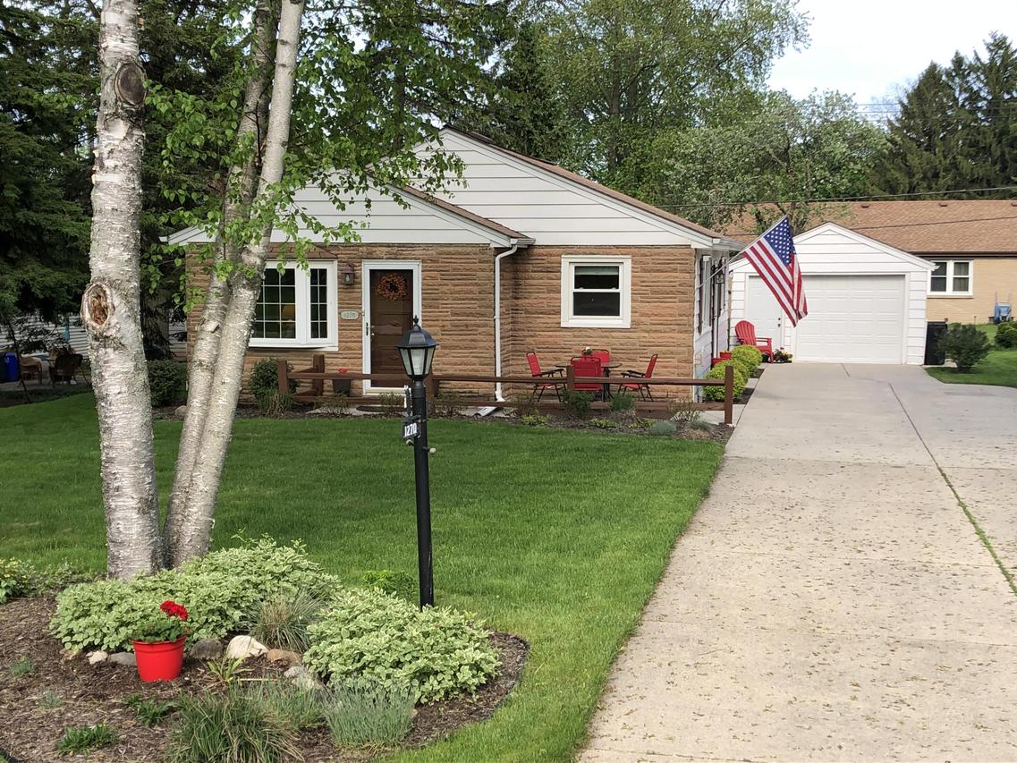 1270 Garvens Ave., Brookfield, WI 53005