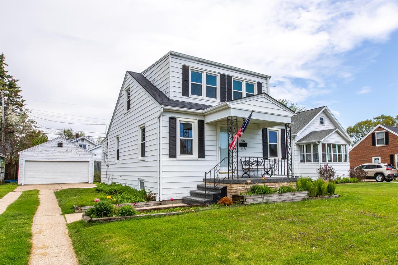 7620 15th Ave, Kenosha, WI 53143