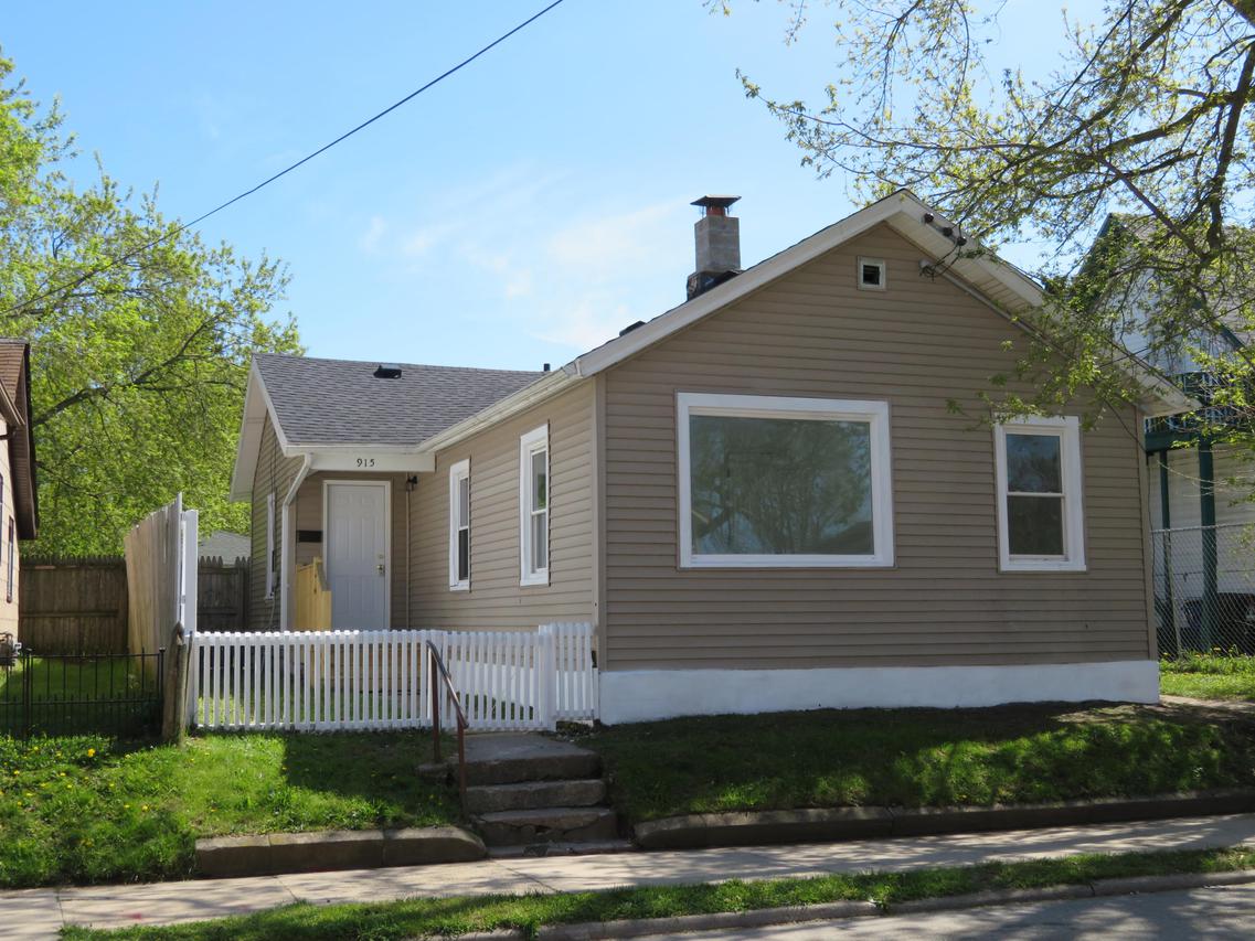915 Albert St., Racine, WI 53404