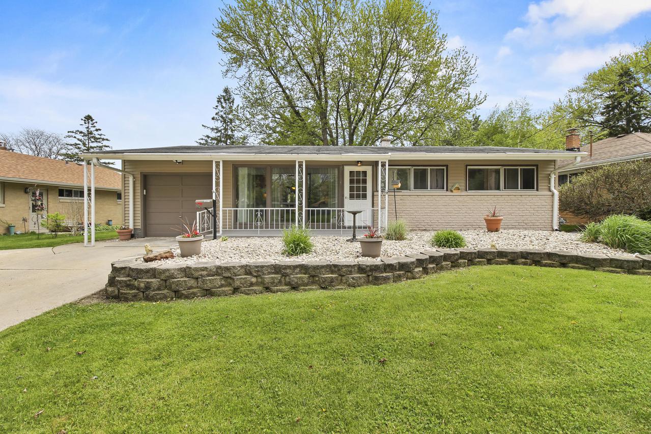 7115 W Wedgewood Dr., Milwaukee, WI 53220