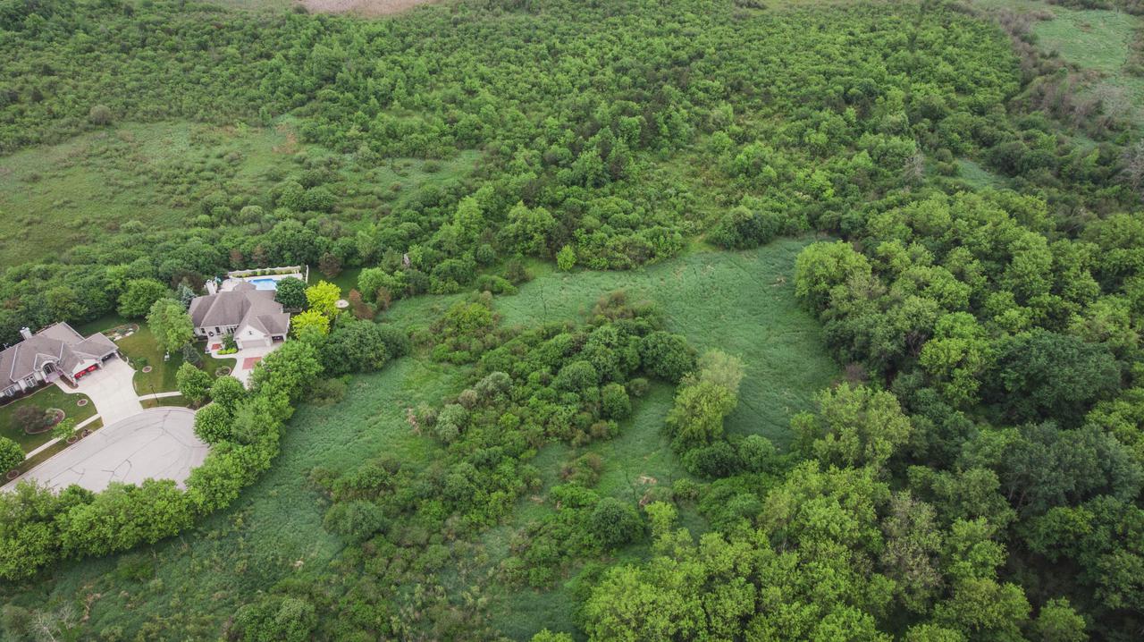 741 Minors Dr., Mukwonago, WI 53149
