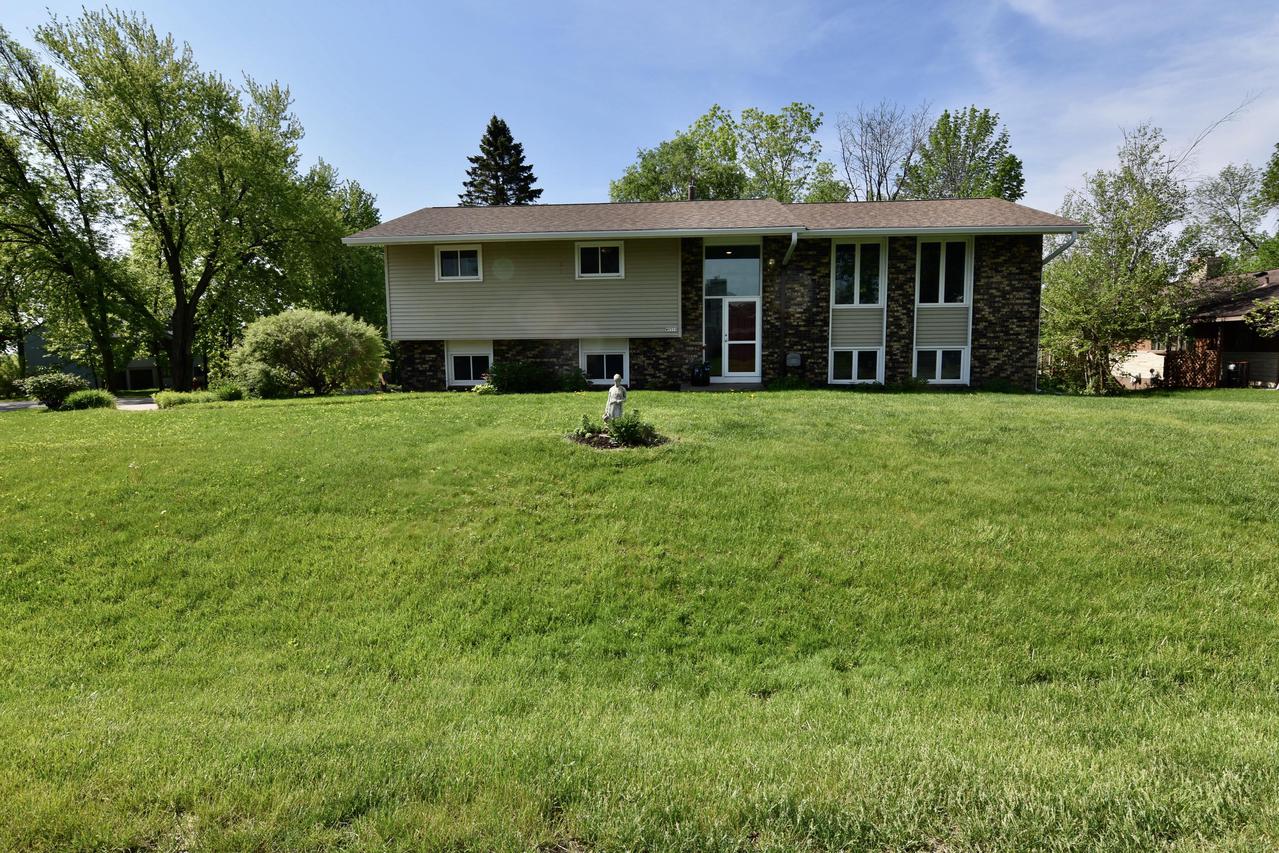 W5719 Heatherwood Pl, Shelby, WI 54601