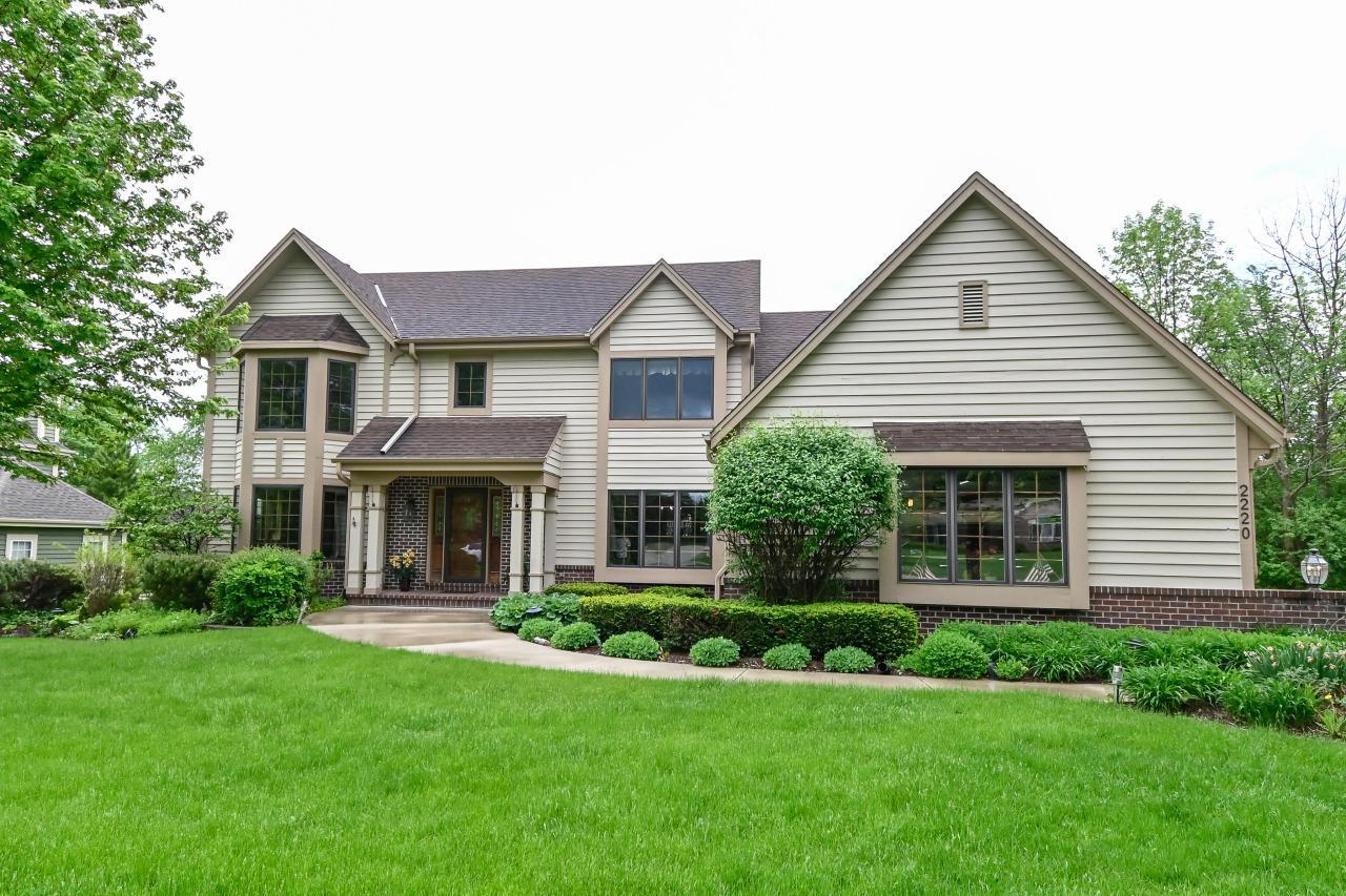 2220 S Misty Ct., Waukesha, WI 53151