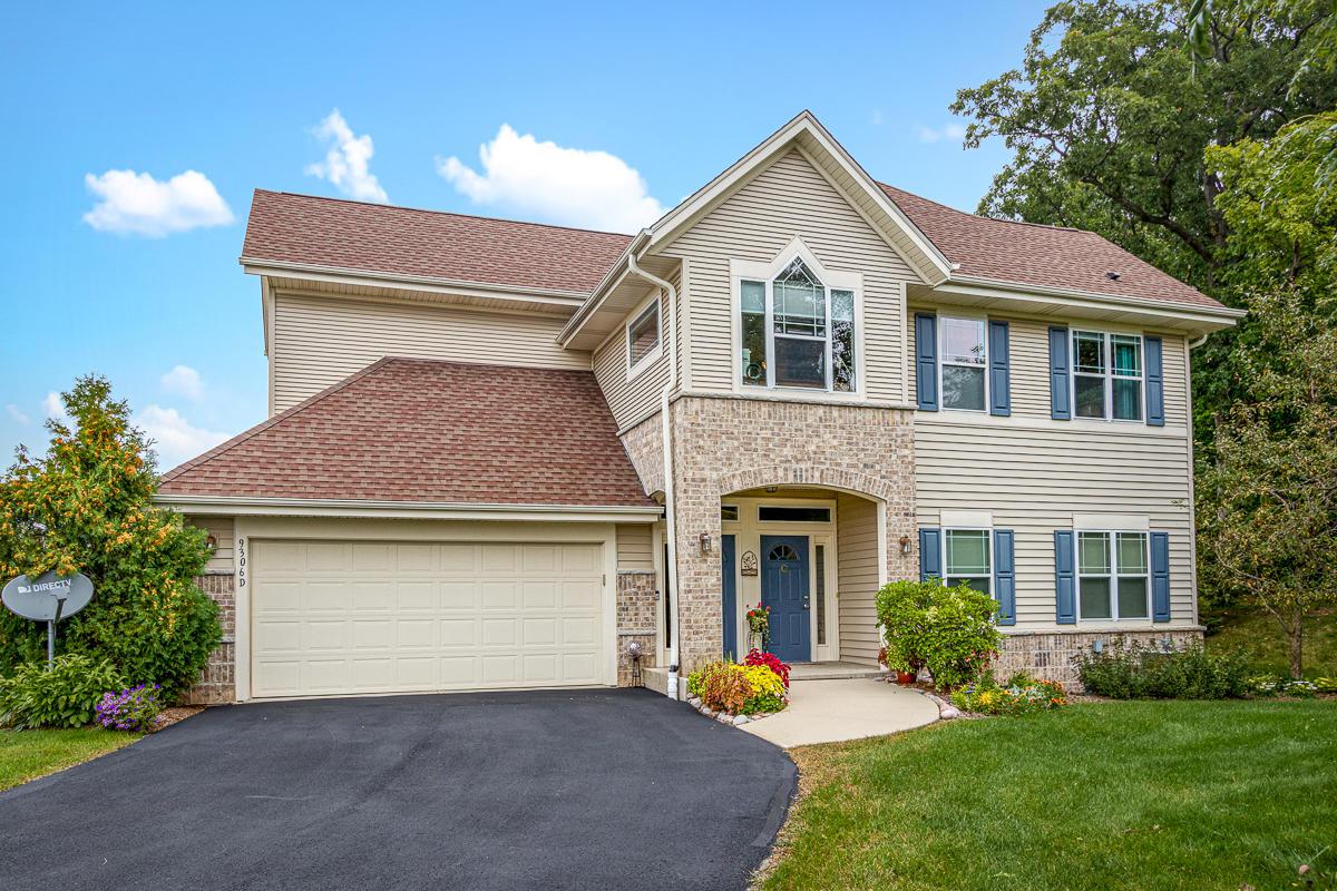 9306 S Cobblestone Way #D, Franklin, WI 53132