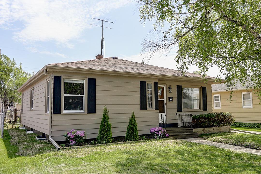 7703 33rd Ave., Kenosha, WI 53142