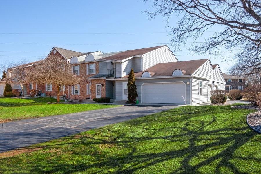 6920 Mariner Dr. #203, Mount Pleasant, WI 53406