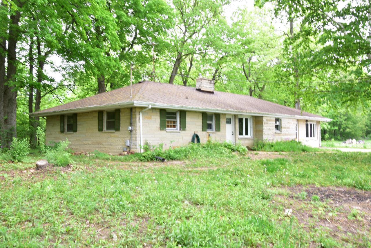 S62W23892 Townline Rd., Waukesha, WI 53189