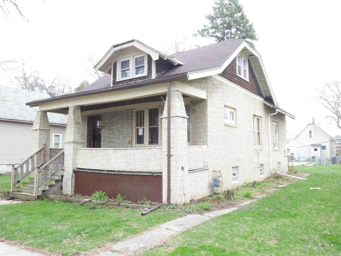 5330 N 36th St, Milwaukee, WI 53209
