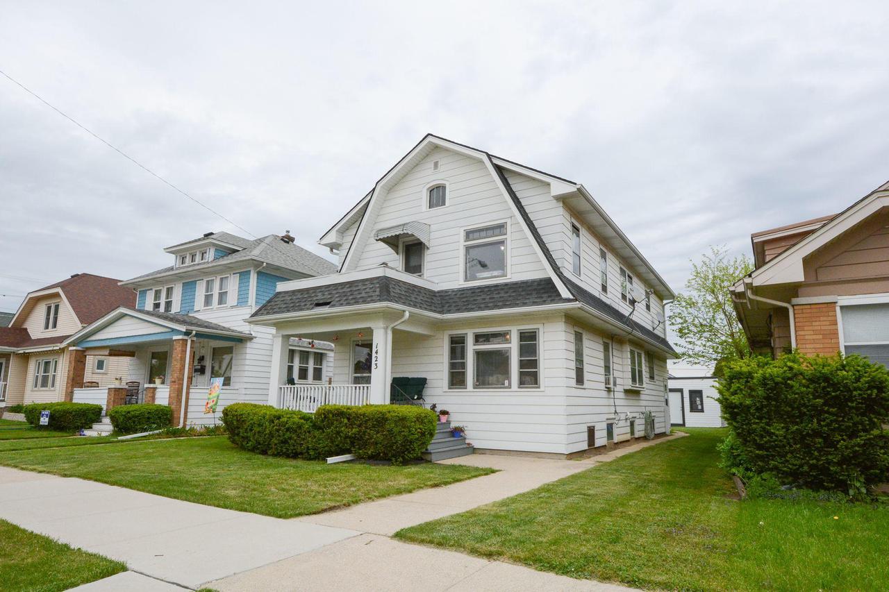 1423 Cleveland Ave., Racine, WI 53405