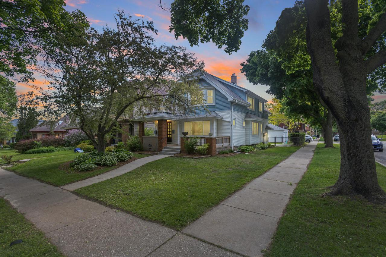 2377 N 66th St., Wauwatosa, WI 53213