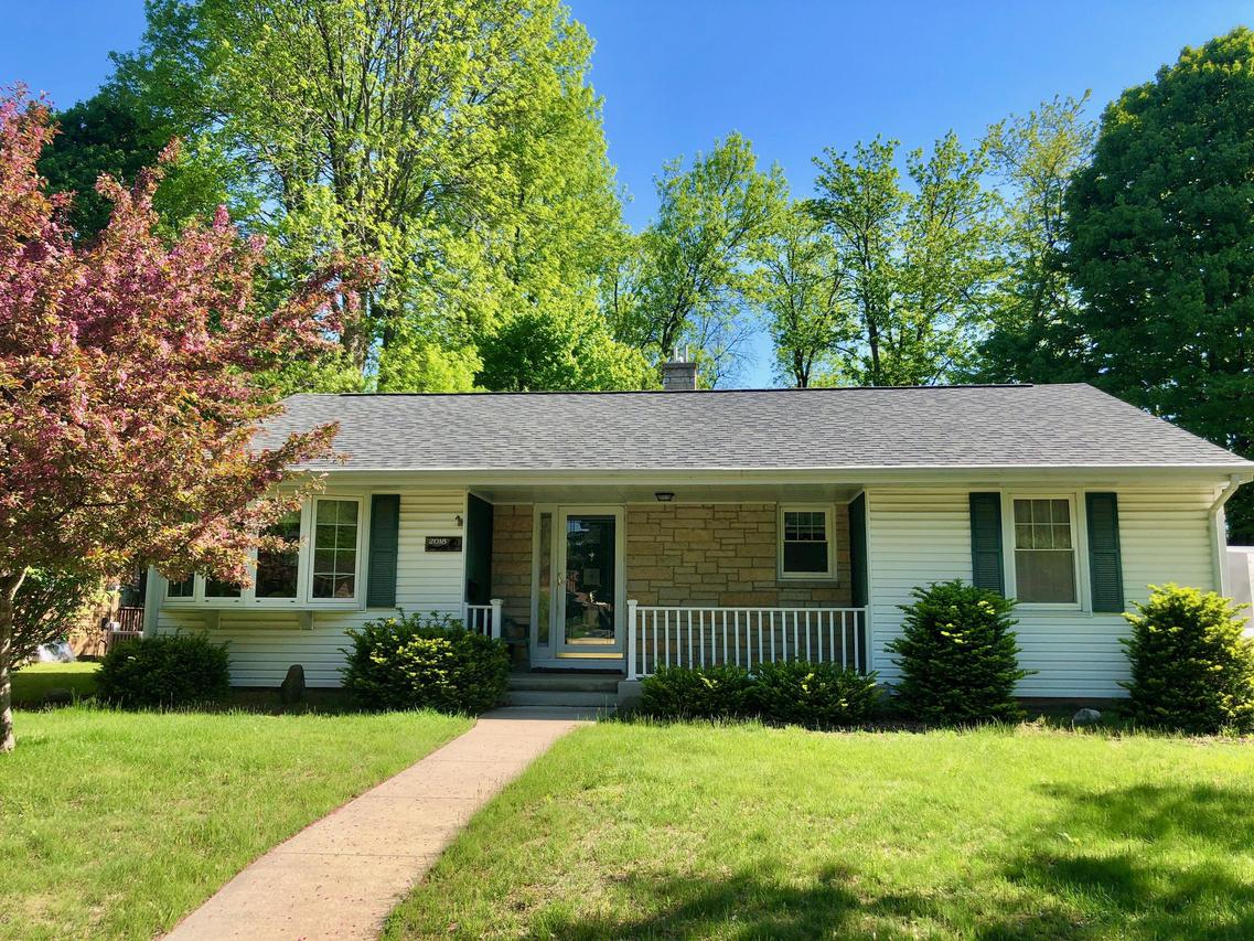 2018 Granger Rd., Manitowoc, WI 54220