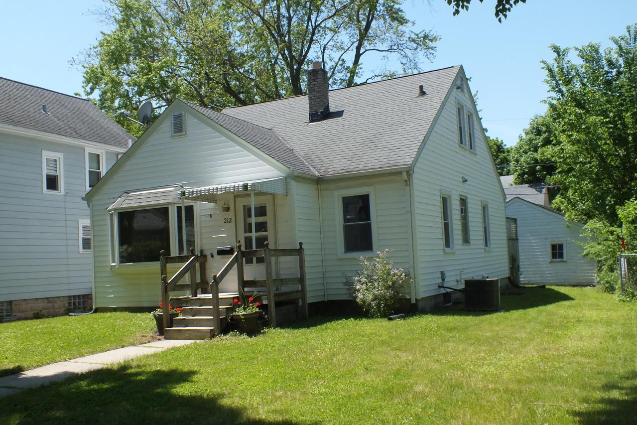 212 S Charles St., Waukesha, WI 53186