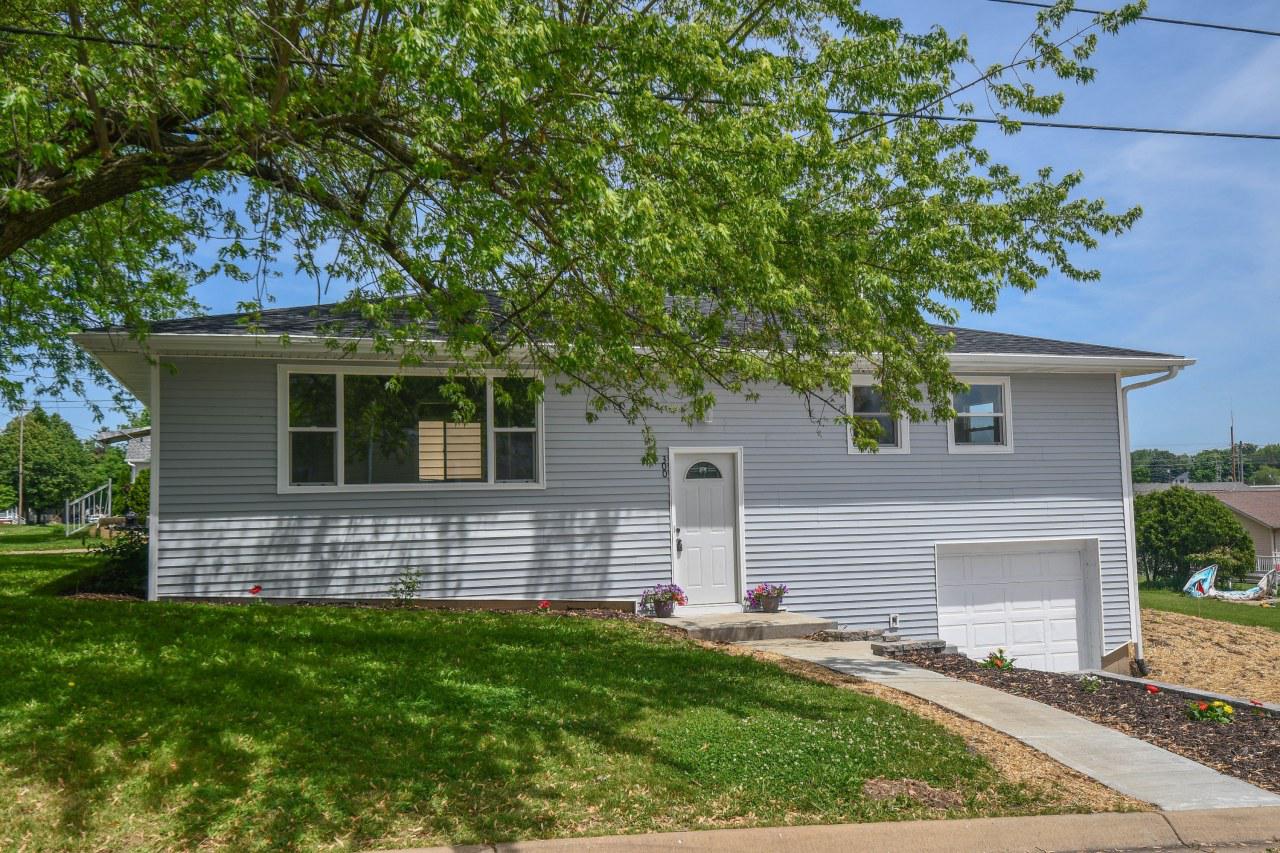 300 Mary St., Watertown, WI 53094