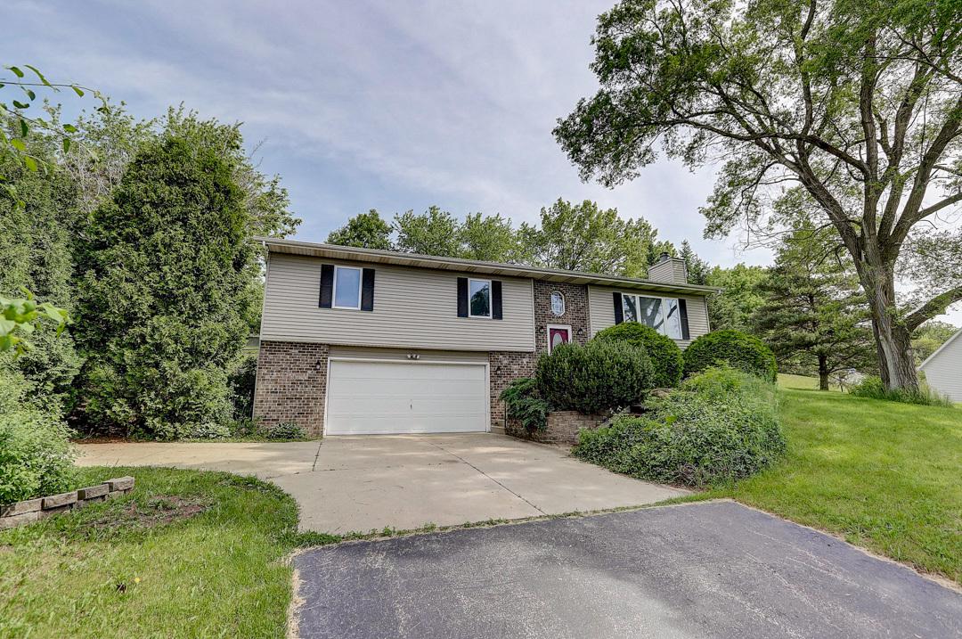 S71W32782 Tower Hill Dr., Mukwonago, WI 53149