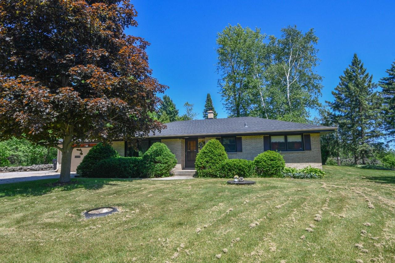 19320 W Highland Dr., New Berlin, WI 53146