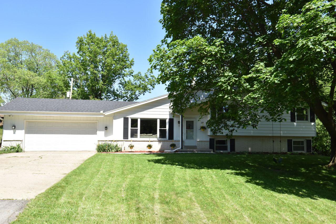 1220 Summit Ave., Brookfield, WI 53186