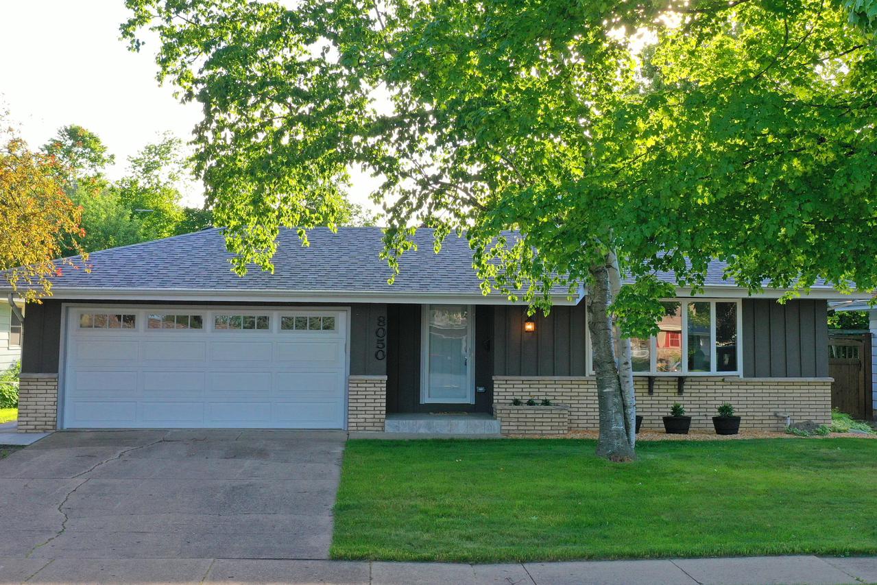 8050 49th Ave, Kenosha, WI 53142