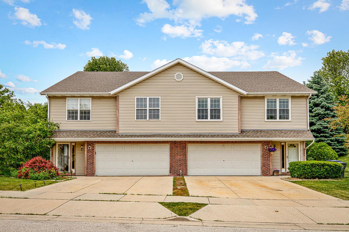 2220 Patrick Ln 2222, Waukesha, WI 53188