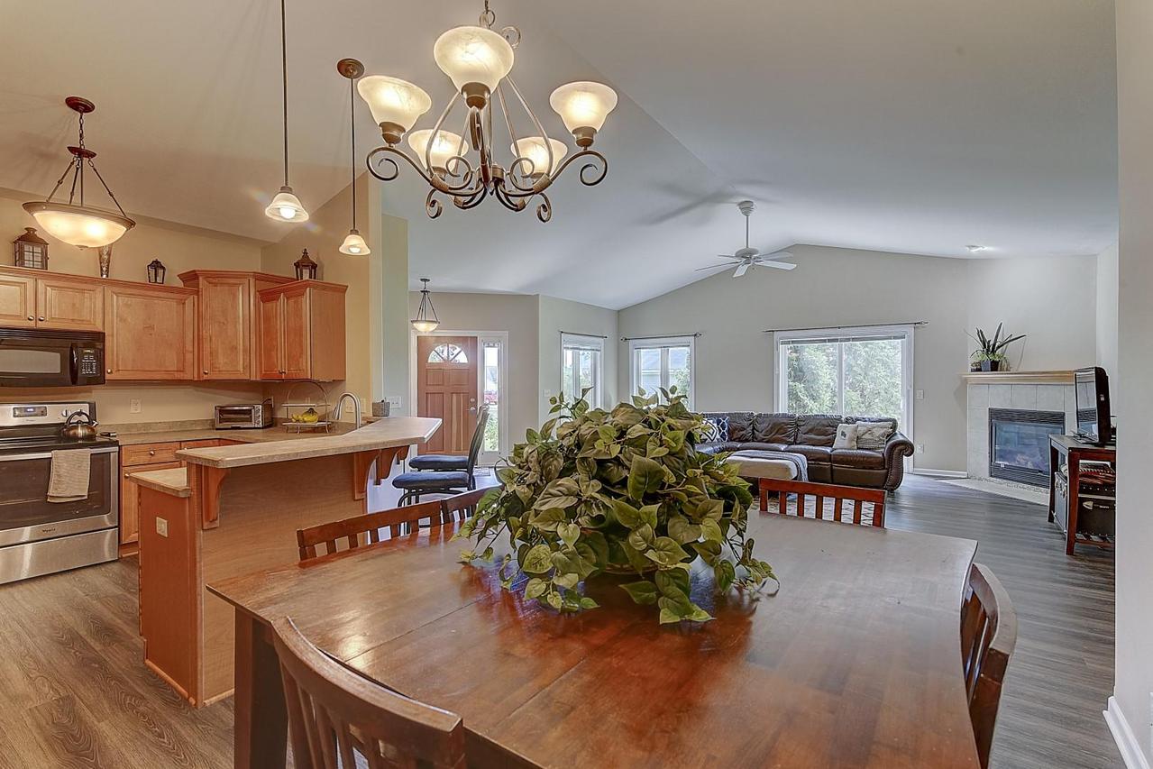 N7751 Maple Ridge Rd. #2, Ixonia, WI 53066