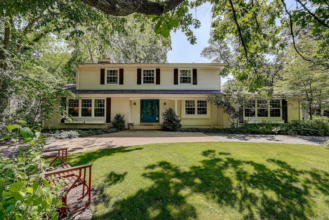 1620 N 124th St., Wauwatosa, WI 53226