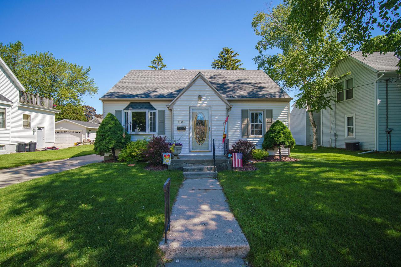 1106 Green St., Manitowoc, WI 54220
