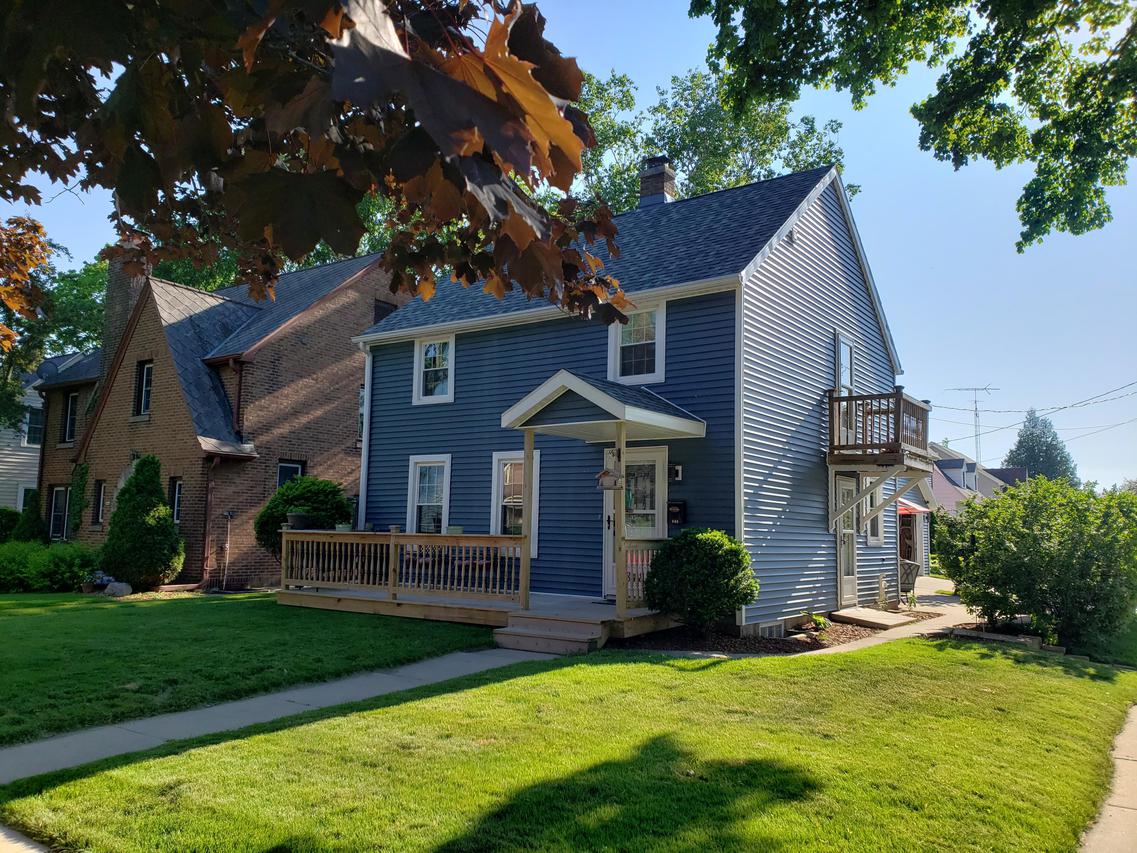 848 N 15th St., Manitowoc, WI 54220