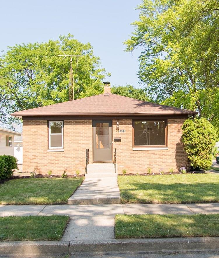 1439 Orchard St., Racine, WI 53405