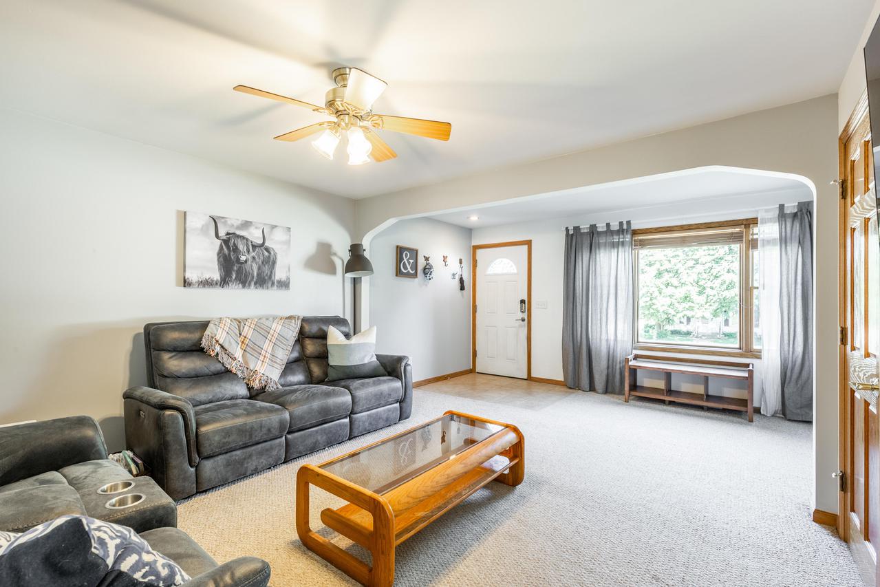 1408 Pleasant View, Waukesha, WI 53188