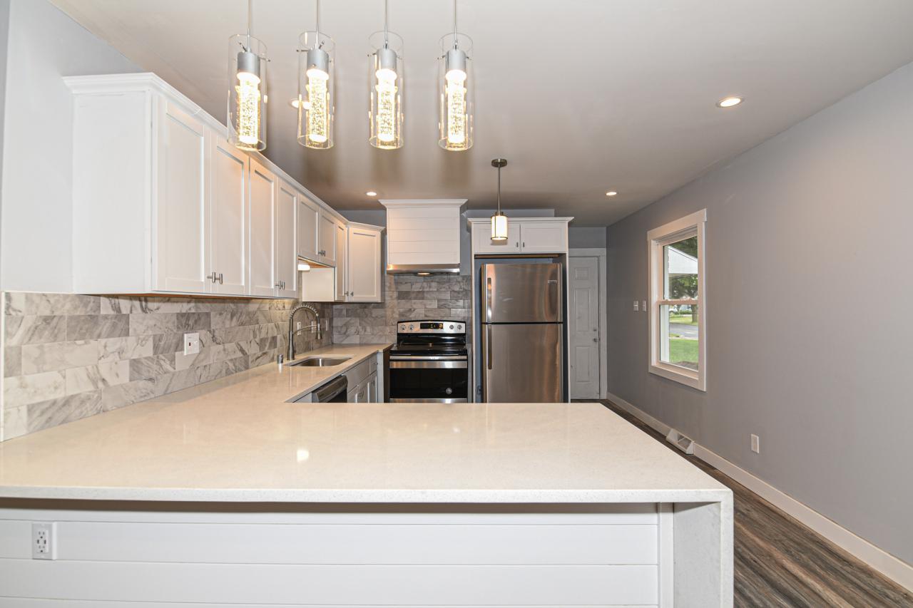 3268 W Birchwood Ave, Milwaukee, WI 53221