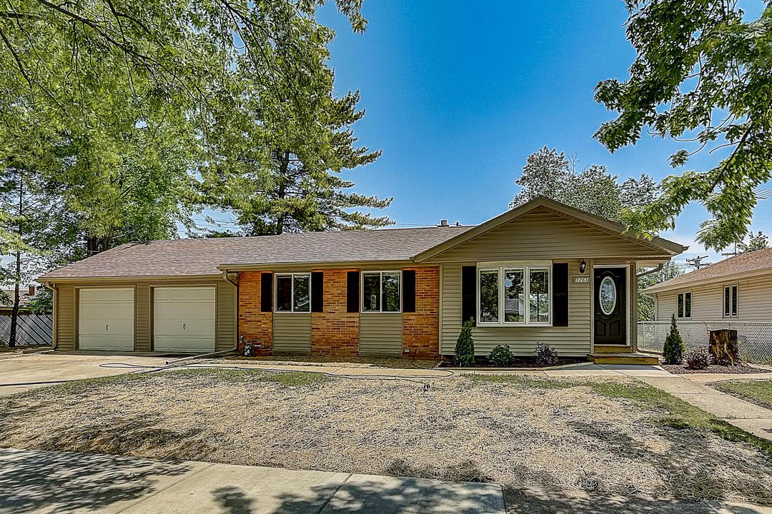 1751 18th Ave, Kenosha, WI 53140