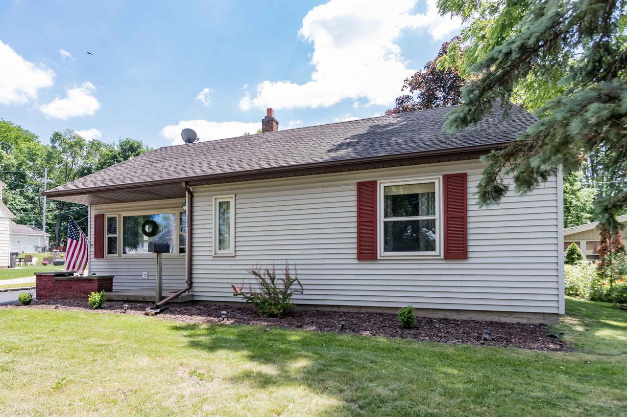 123 Wilson Ave., Waukesha, WI 53186