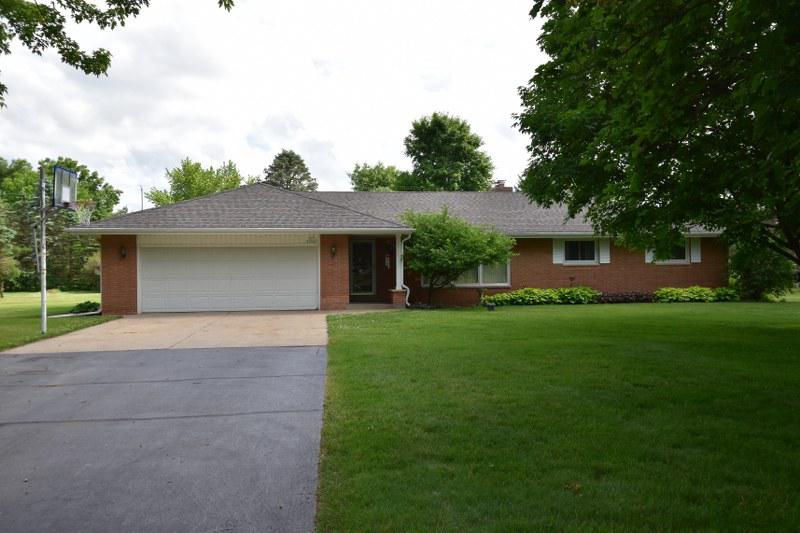 S57W25447 Lois Ln., Waukesha, WI 53189